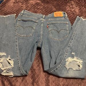Light blue Levi Strauss mom jeans 29